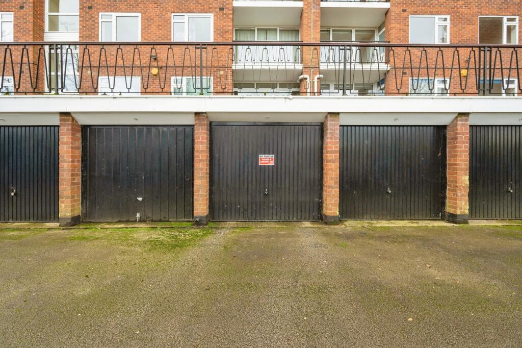 Additional property image - Avenue Road, Leamington Spa, Warwickshire, CV31