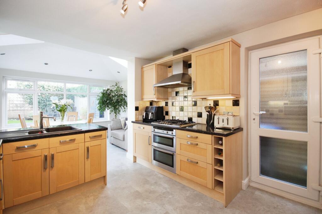 Additional property image - Valley Road, Lillington, Leamington Spa, Warwickshire, CV32