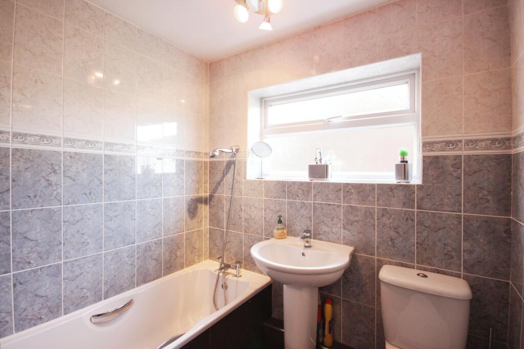 Additional property image - Valley Road, Lillington, Leamington Spa, Warwickshire, CV32