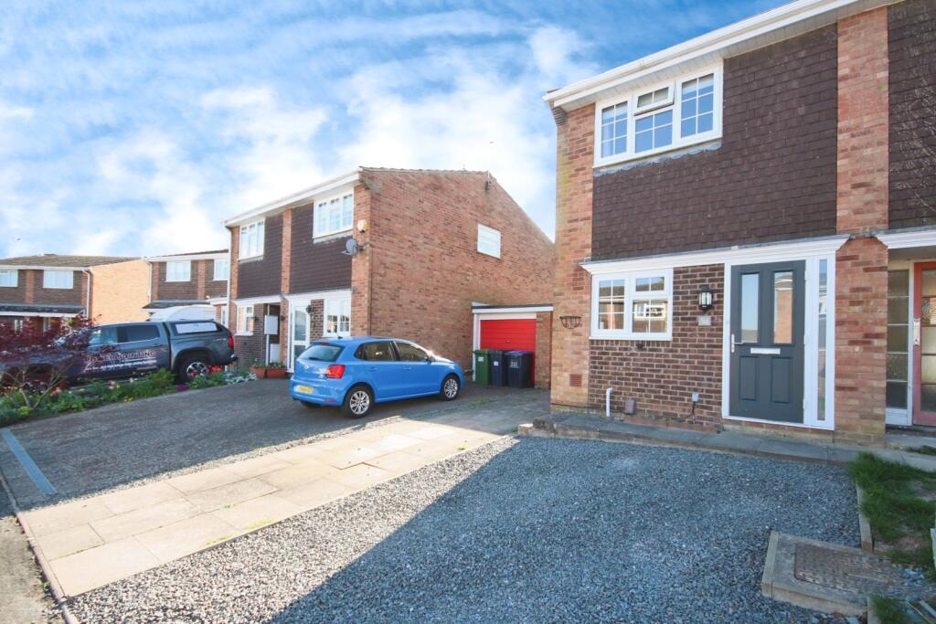 Main image of property: Firethorn Crescent, LEAMINGTON SPA, Warwickshire, CV31