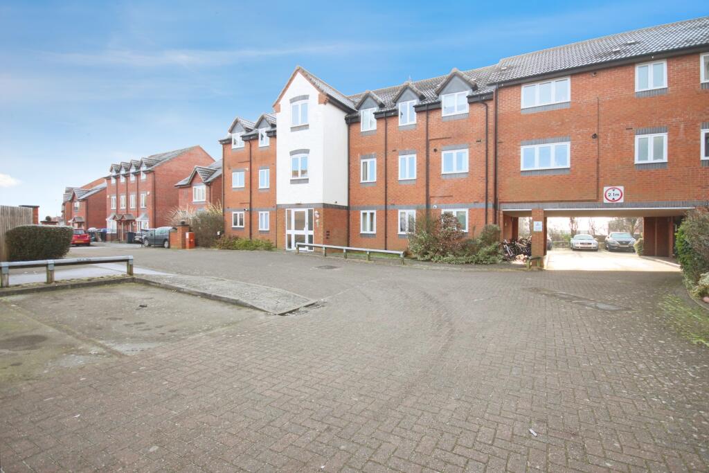 Main image of property: Parish End, Leamington Spa, Warwickshire, CV31