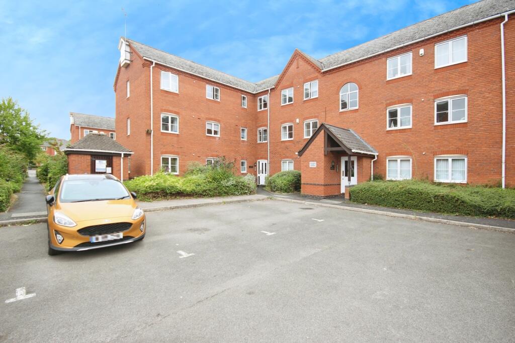 Main image of property: Frances Havergal Close, Leamington Spa, Warwickshire, CV31
