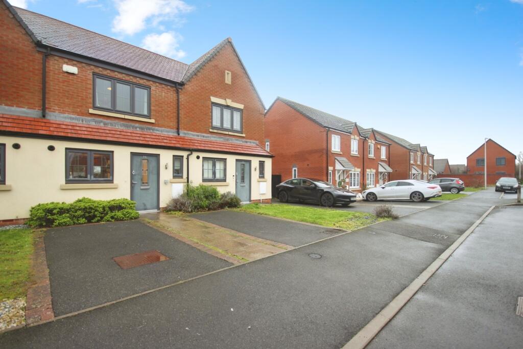 Main image of property: Royal Boulevard, Bishops Tachbrook, Leamington Spa, Warwickshire, CV33