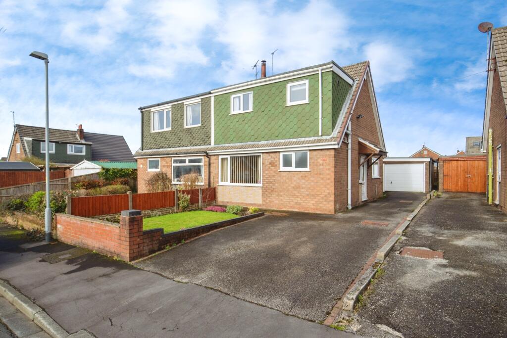 Main image of property: St. Davids Road, Leyland, Lancashire, PR25