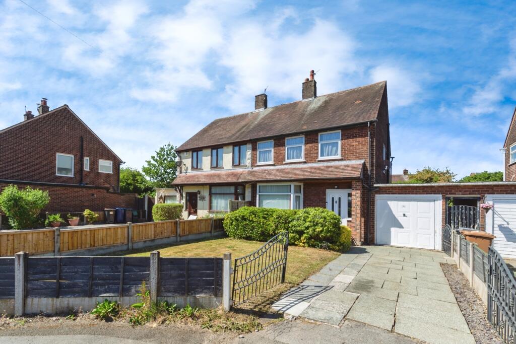 Main image of property: Leadale Green, Leyland, Lancashire, PR25
