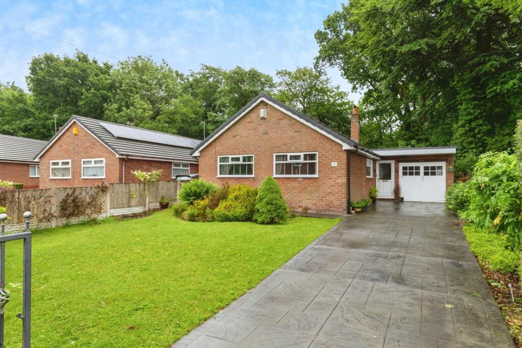 Main image of property: Cumberland Avenue, Leyland, Lancashire, PR25