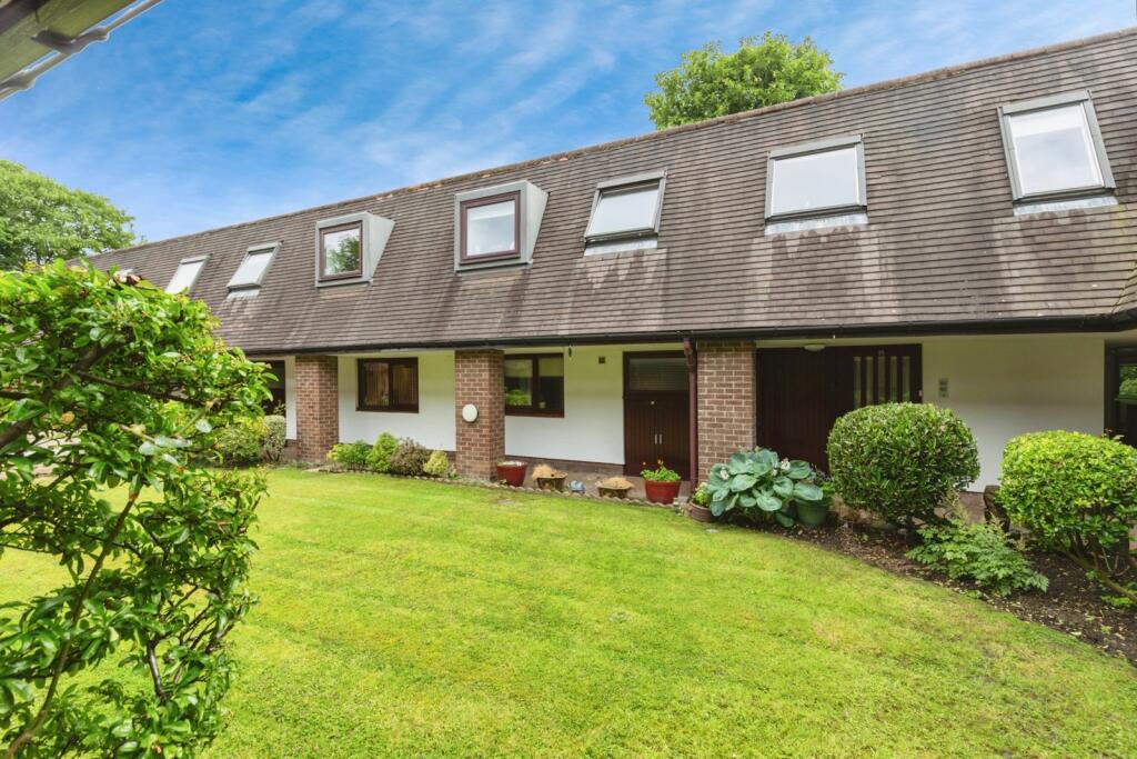 Main image of property: Chestnut Court, Leyland, Lancashire, PR25