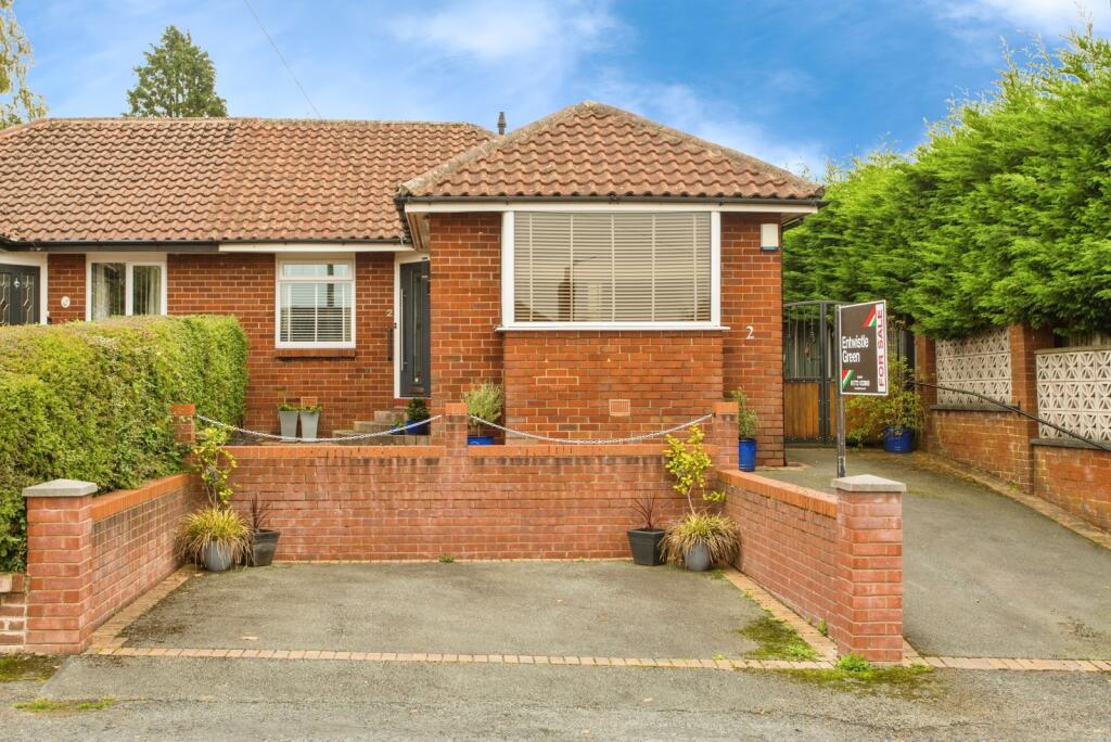 Main image of property: Lune Drive, Leyland, Lancashire, PR25