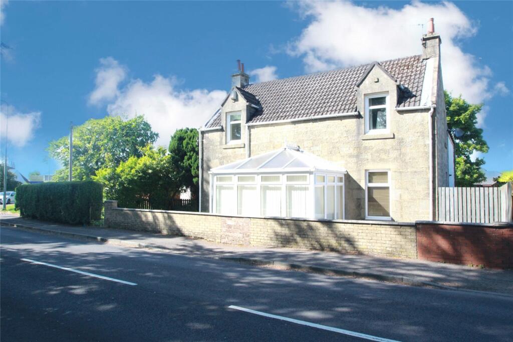 3 bedroom detached house for sale in Harburn Road, West Calder, EH55