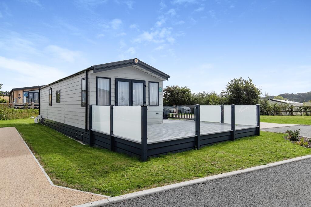 2 bedroom detached house for sale in St. Martin, Looe, Cornwall, PL13