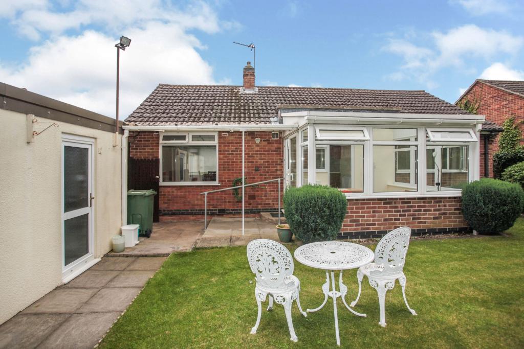 2 bedroom bungalow for sale in Sandalwood Road, Loughborough, Leicester, Leicestershire, LE11