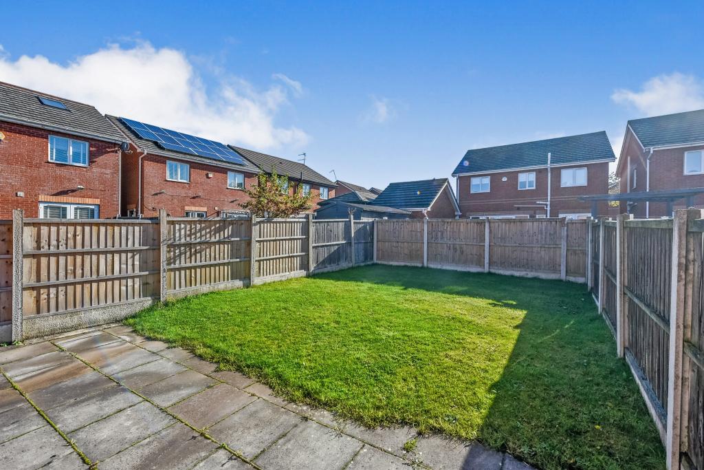 3 bedroom detached house for sale in Appleton Road, Kirkby, Liverpool, L32