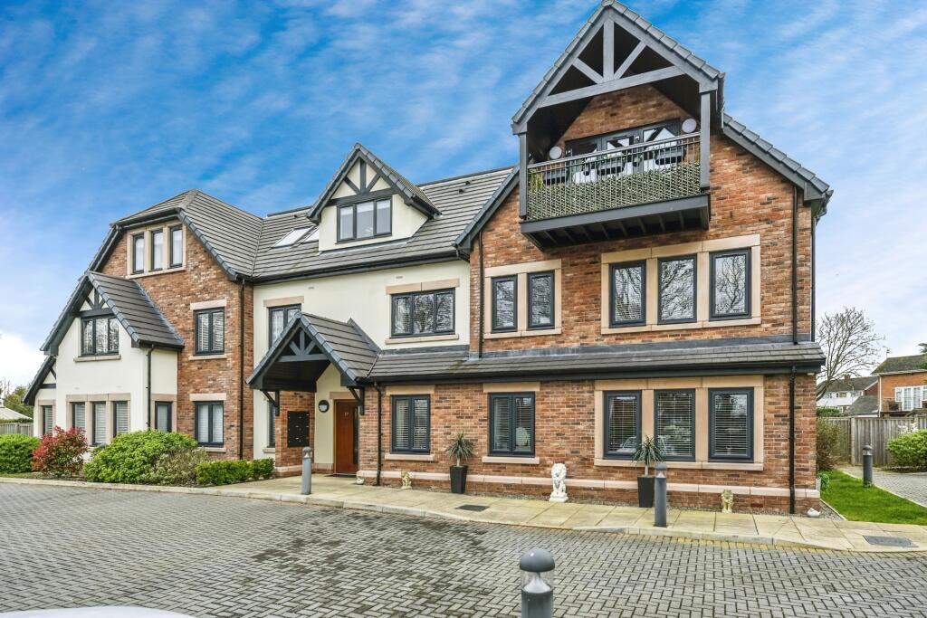 2 bedroom flat for sale in Garswood Manor, 27 Brook Road, Maghull