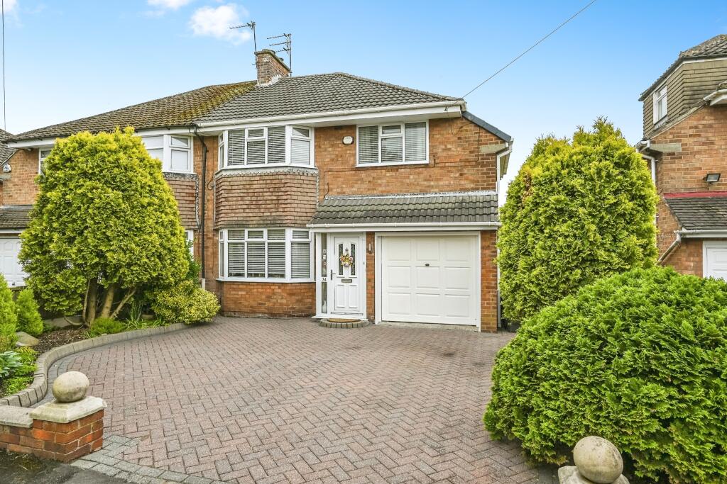 3 bedroom semidetached house for sale in Buckingham Road, Maghull