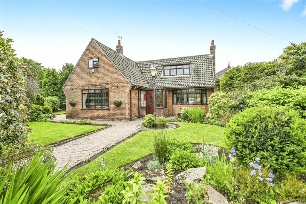 4 bedroom bungalow for sale in Northway, Maghull, Liverpool, Merseyside, L31