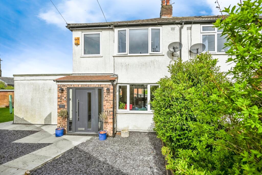 Main image of property: Colinmander Gardens, Ormskirk, Lancashire, L39