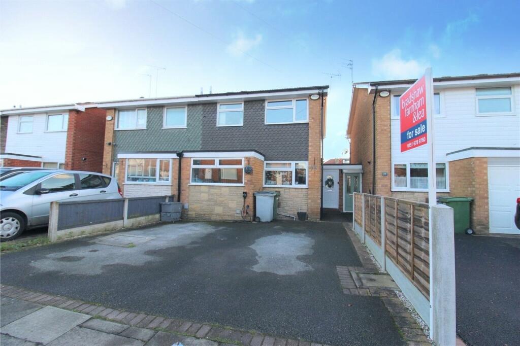 3 bedroom semidetached house for sale in Girtrell Road, Saughall