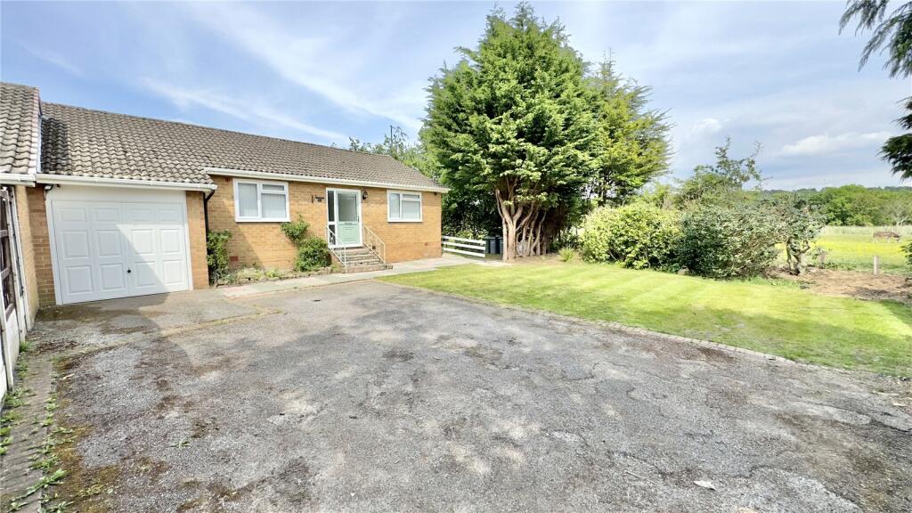 3 bedroom bungalow for sale in Meadway, Upton, Wirral, CH49