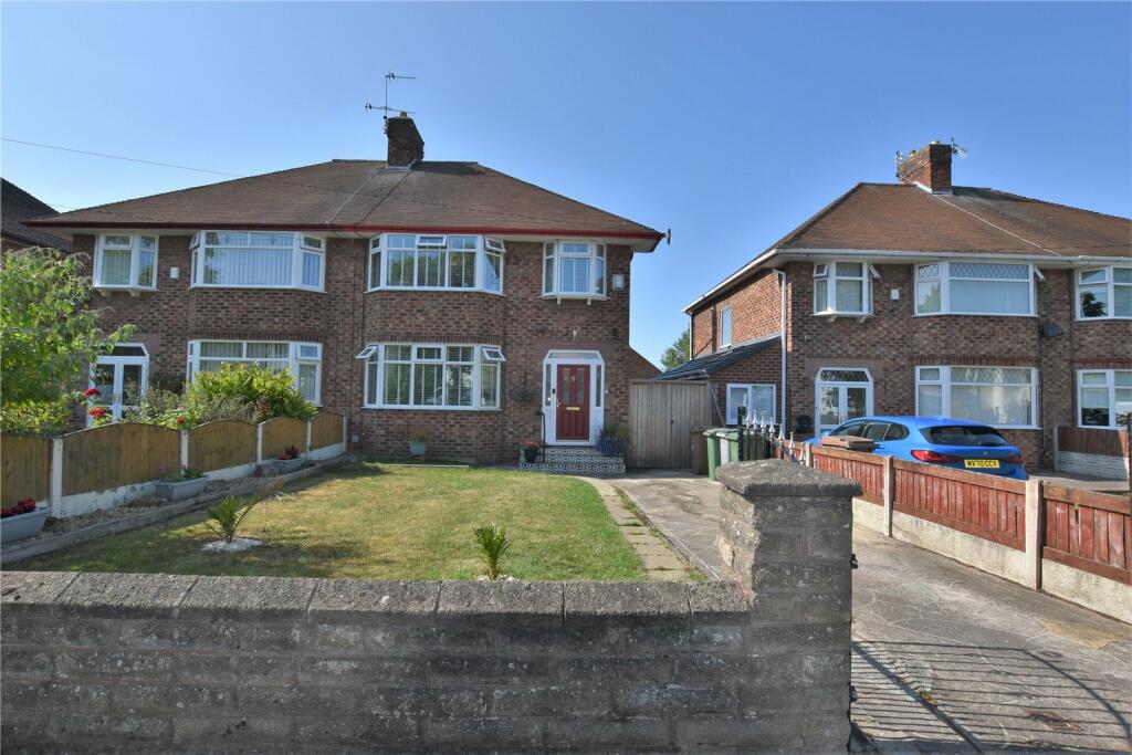 3 bedroom semidetached house for sale in Hoylake Road, Moreton, Wirral