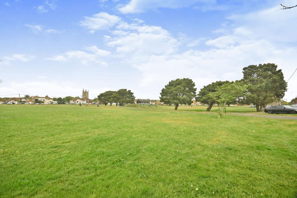 3 bedroom end of terrace house for sale in Manor Road, Lydd, Romney