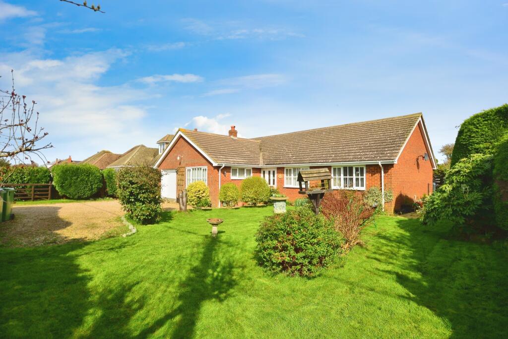 4 bedroom bungalow for sale in Eastbridge Road, Dymchurch, Romney Marsh