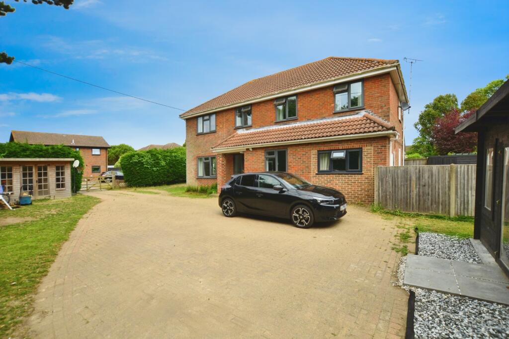 Main image of property: St. Andrews Road, Littlestone, New Romney, Kent, TN28