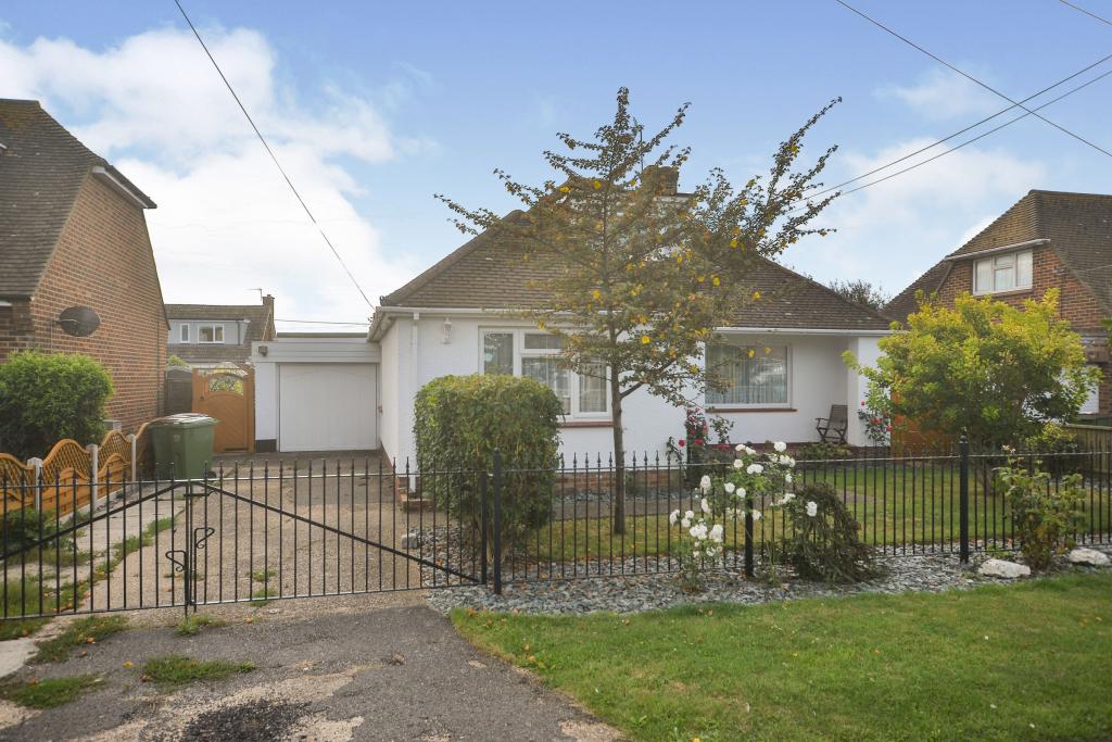 3 bedroom bungalow for sale in Lower Sands, Dymchurch, Romney Marsh