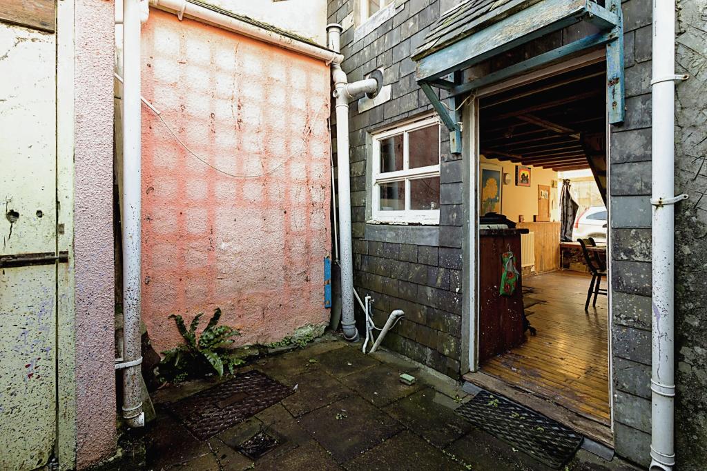 1 bedroom terraced house for sale in Church Street, St Columb Minor