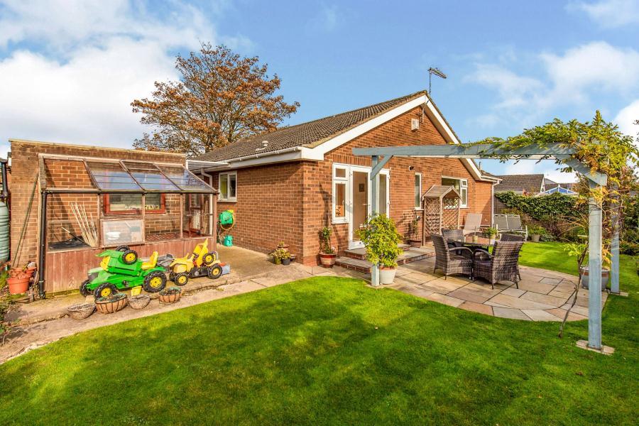 3 bedroom bungalow for sale in Turker Lane, Northallerton, DL6