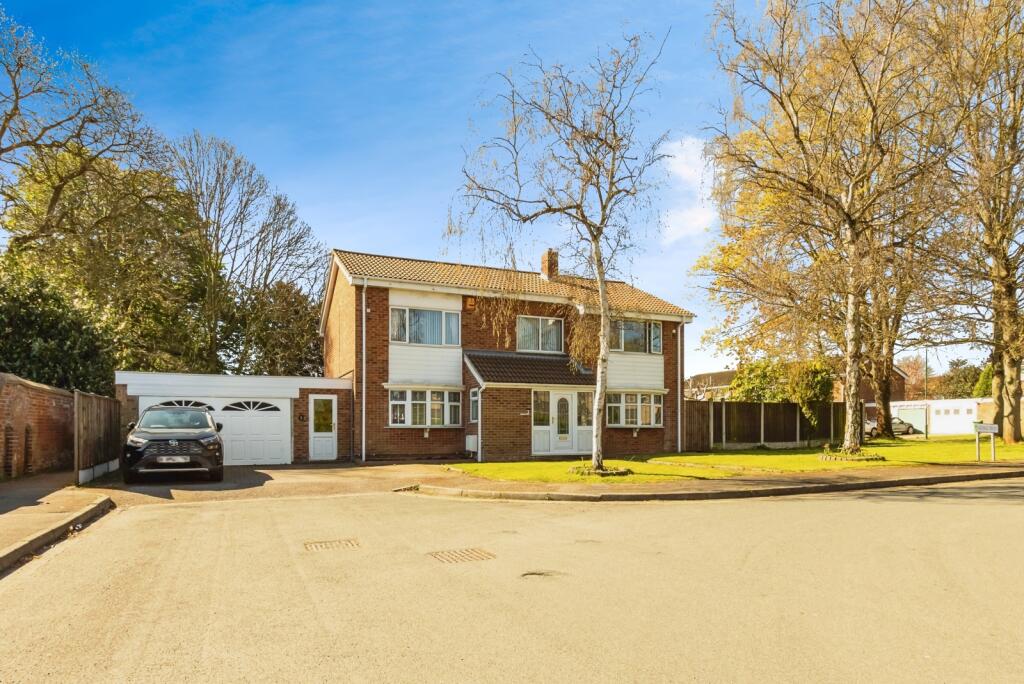 Main image of property: Eskdale Drive, Nottingham, Nottinghamshire, NG8