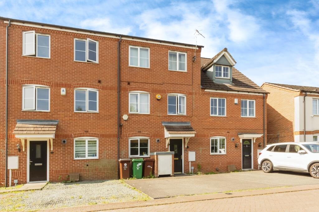 Main image of property: Potters Hollow, NOTTINGHAM, Nottinghamshire, NG6