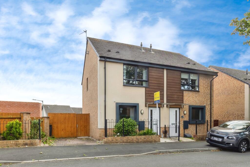 Main image of property: Selborne Gardens, Nottingham, Nottinghamshire, NG3
