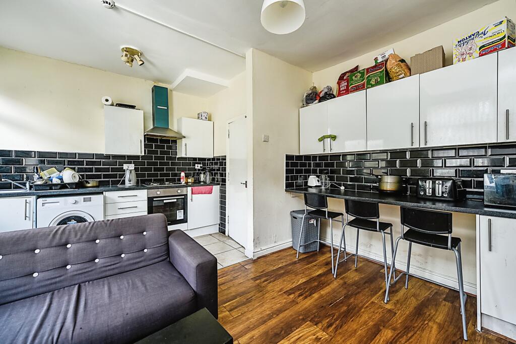 5 bedroom terraced house for sale in Thornes Road, Liverpool