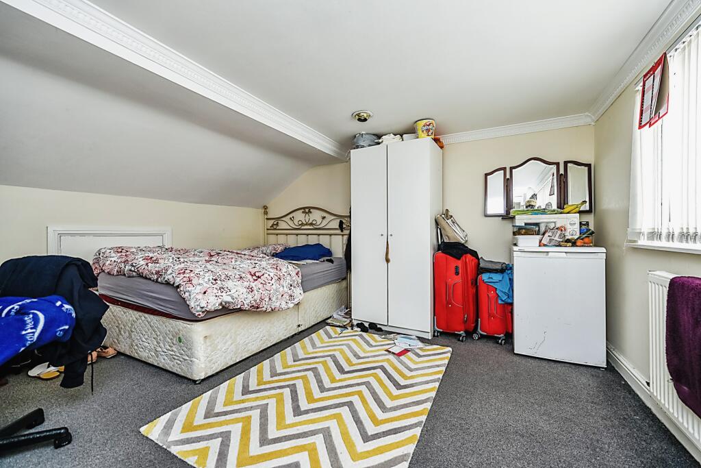 5 bedroom terraced house for sale in Thornes Road, Liverpool