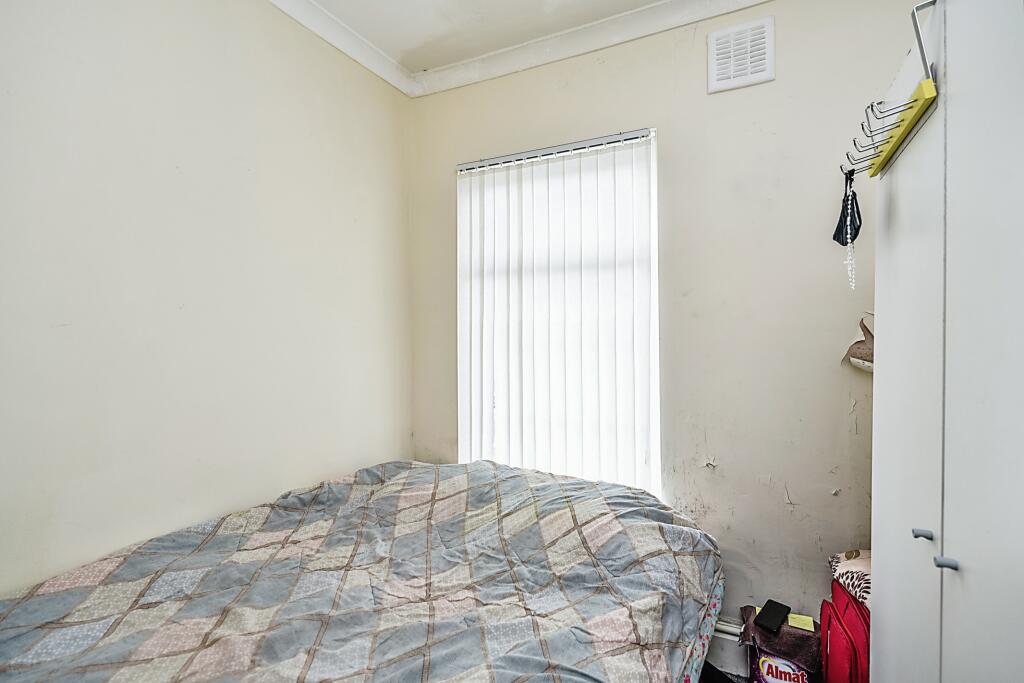 5 bedroom terraced house for sale in Thornes Road, Liverpool