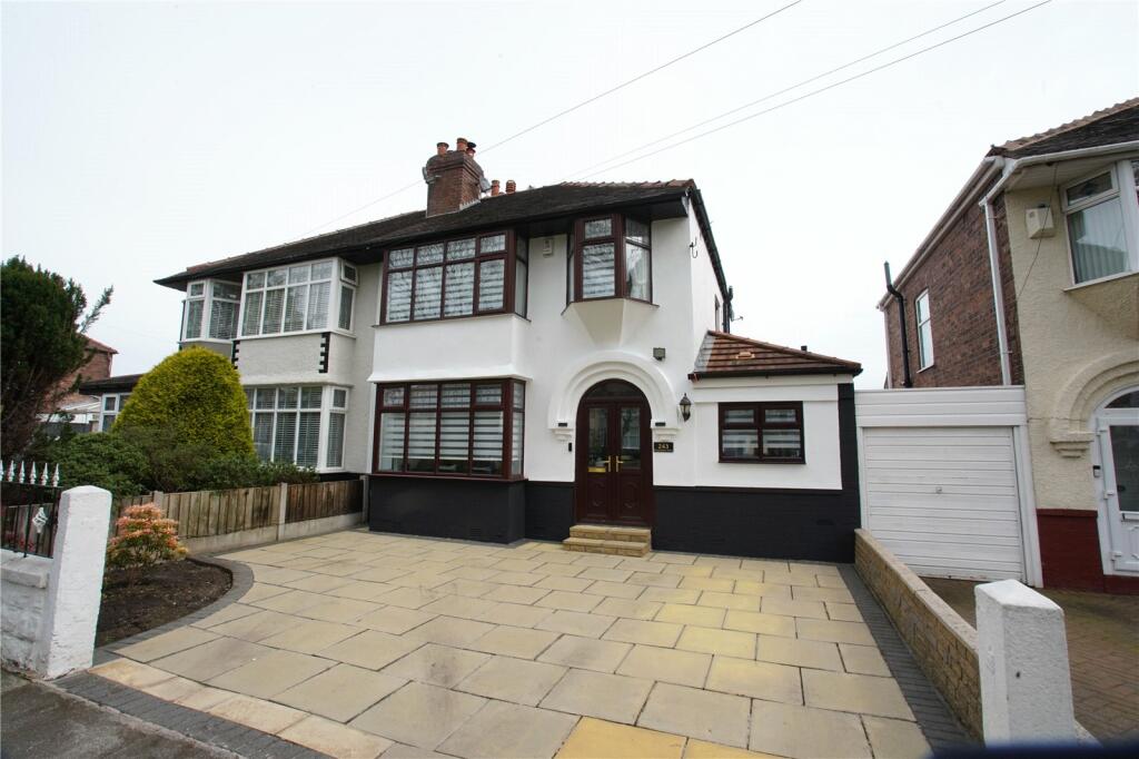 3 bedroom semidetached house for sale in Blackmoor Drive, Liverpool