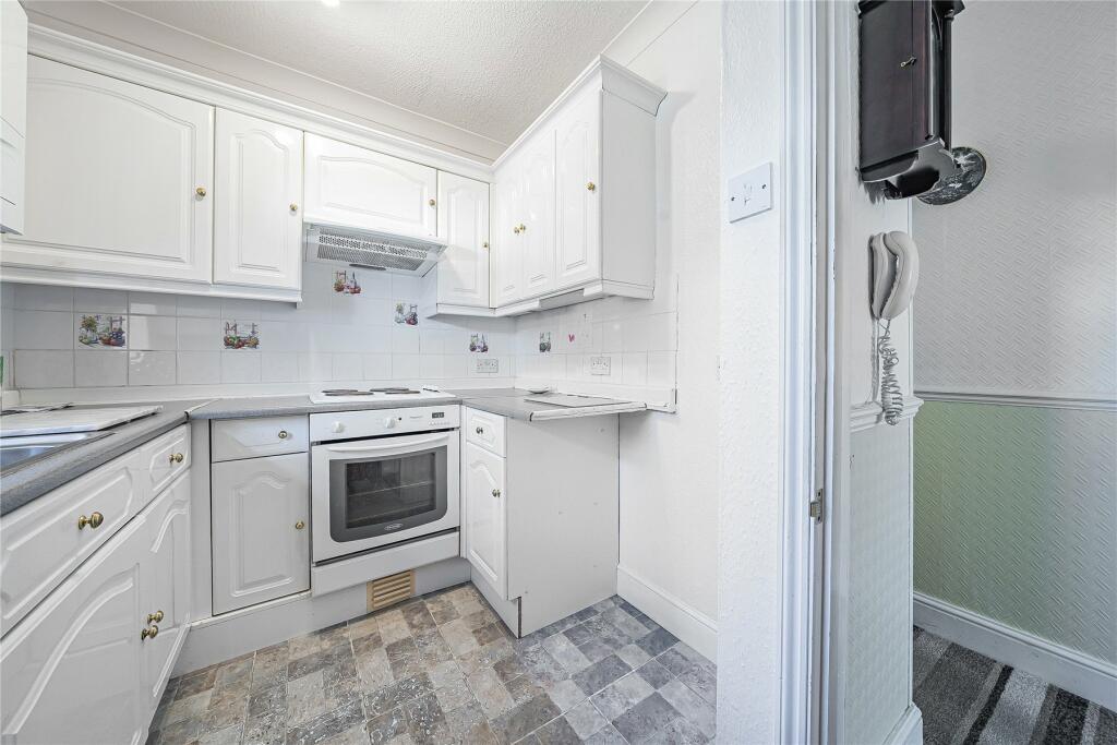 Additional property image - Waldens Close, Orpington