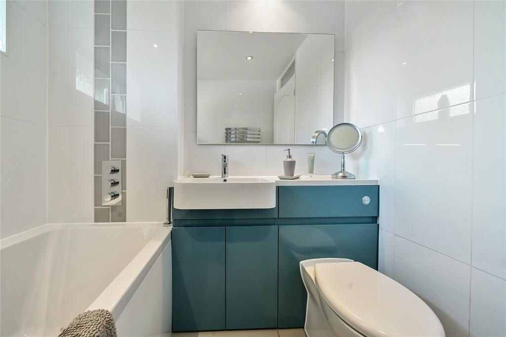 Additional property image - Glendower Crescent, Orpington