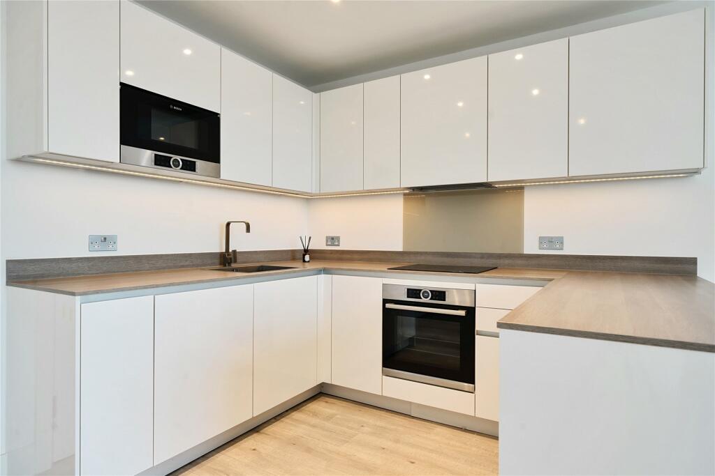 Additional property image - Homefield Rise, Orpington