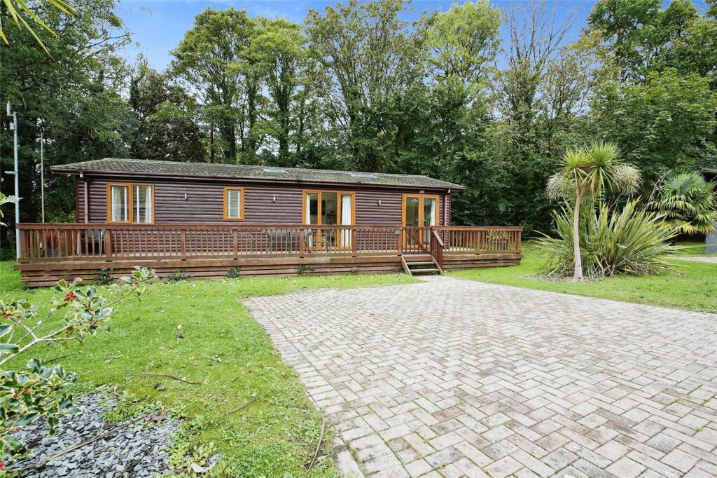 2 bedroom detached house for sale in St. Minver Holiday Park