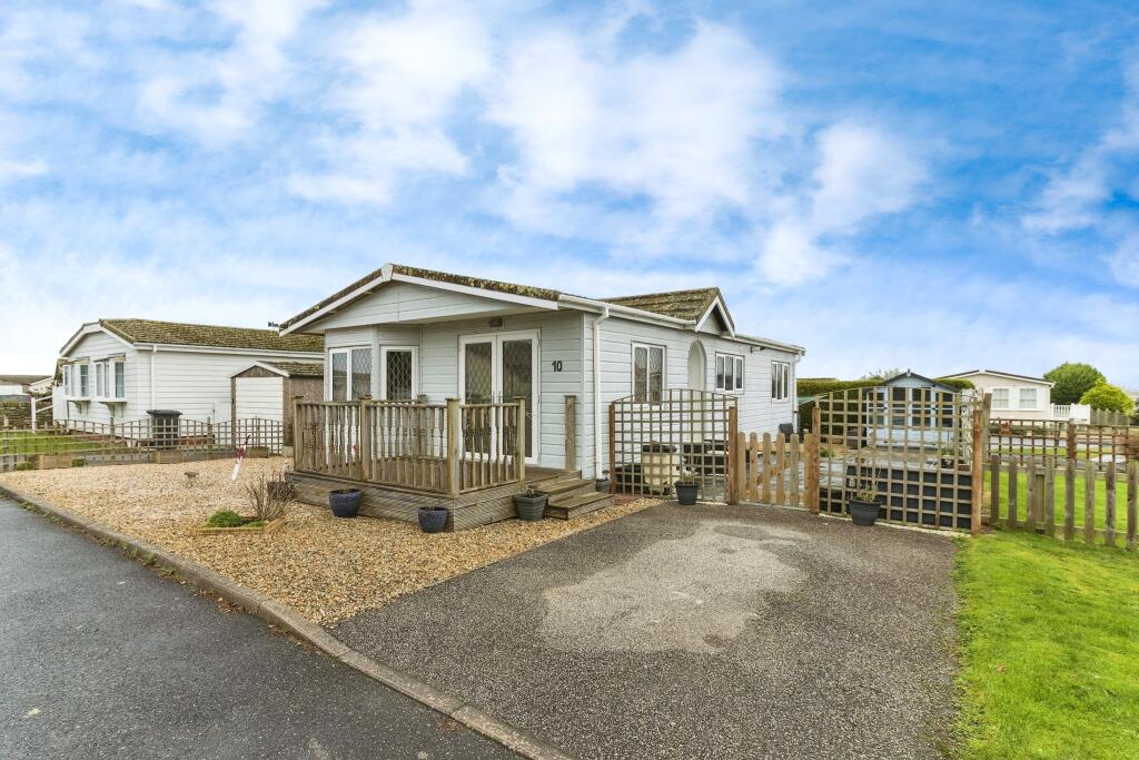 2 bedroom bungalow for sale in Pendarves, St. Merryn Holiday Park
