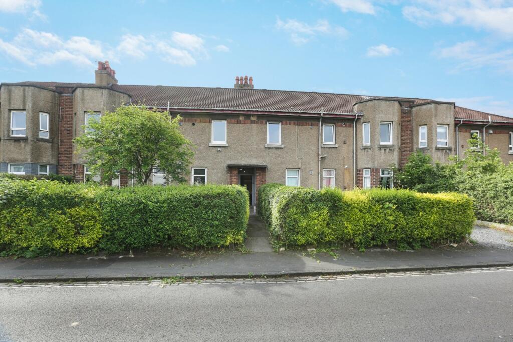 3 bedroom flat