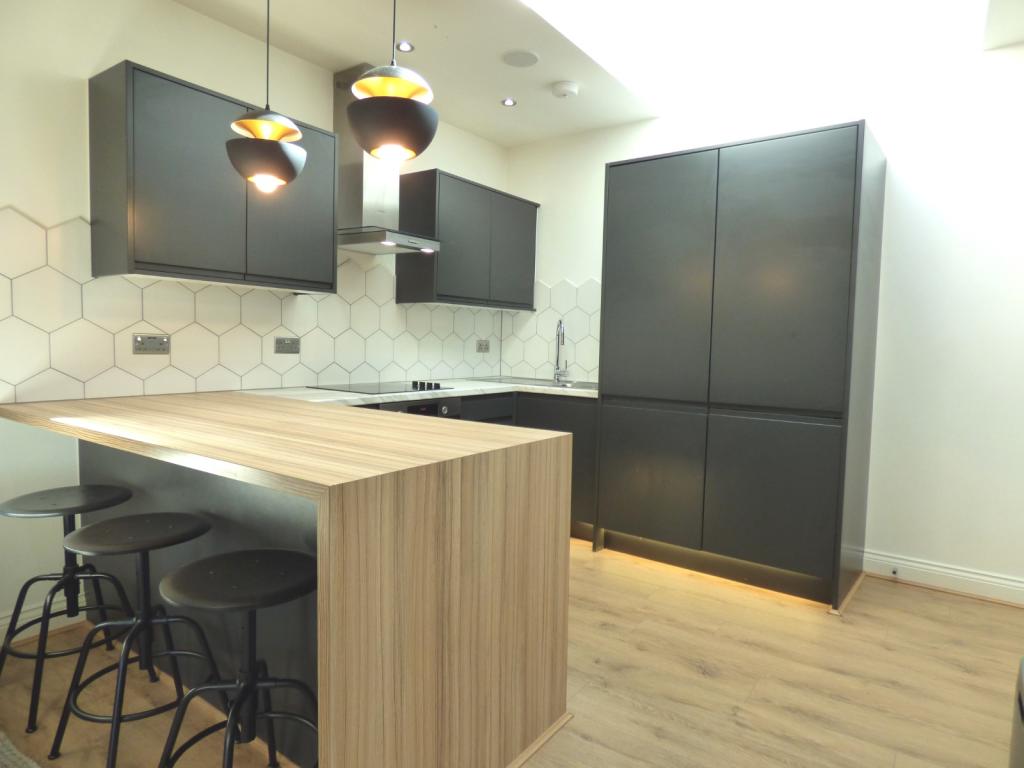 2 bedroom flat for sale in City Bridge Apartments, Glovers Court