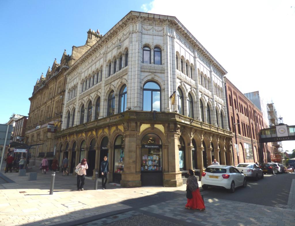 2 bedroom flat for sale in City Bridge Apartments, Glovers Court