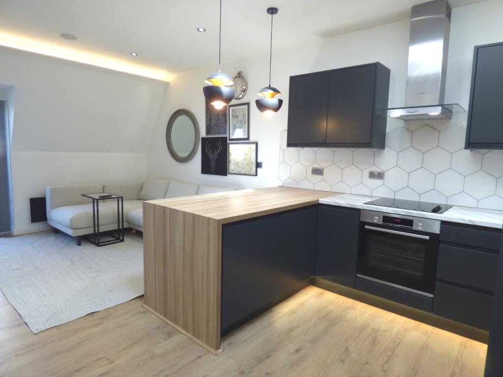 2 bedroom flat for sale in City Bridge Apartments, Glovers Court