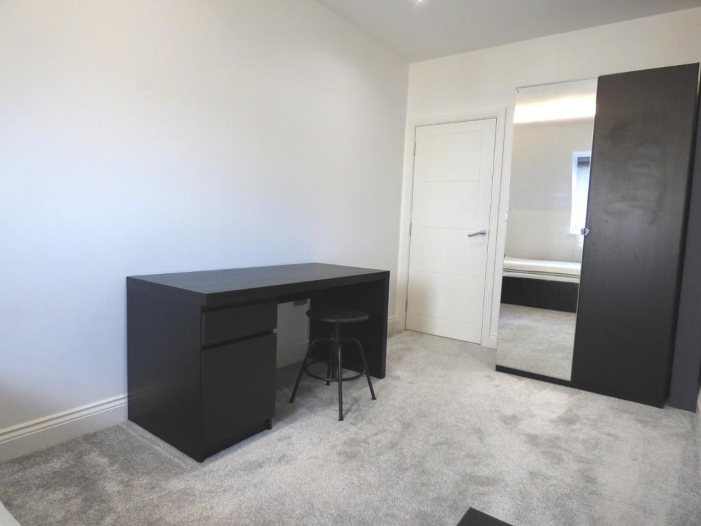 2 bedroom flat for sale in City Bridge Apartments, Glovers Court