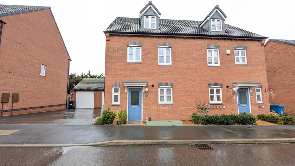 Main image of property: Autumn Close, NG2