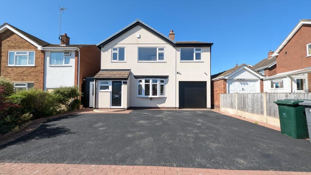 Main image of property: Lyncombe Gardens, Keyworth, NG12
