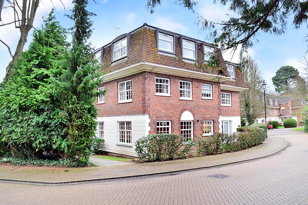 Main image of property: Greenacres, North Parade, Horsham, RH12