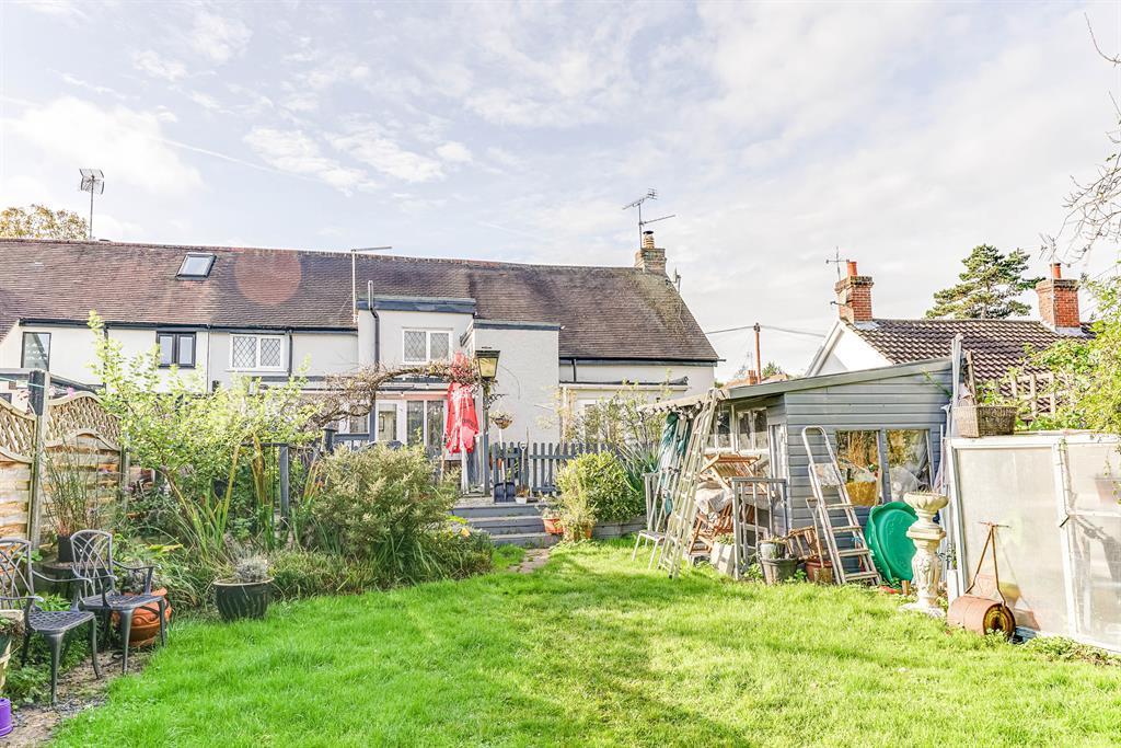 4 bedroom semidetached house for sale in Epping Road, Nazeing, EN9